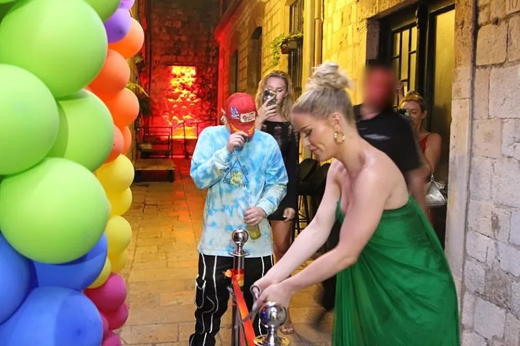 LGBTQ zajednica okupila se u Dubrovniku na poseban dan: Spektakularan party nije propustila ni svjetska ikona