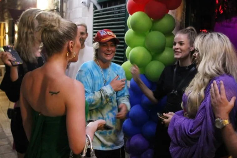 LGBTQ zajednica okupila se u Dubrovniku na poseban dan: Spektakularan party nije propustila ni svjetska ikona