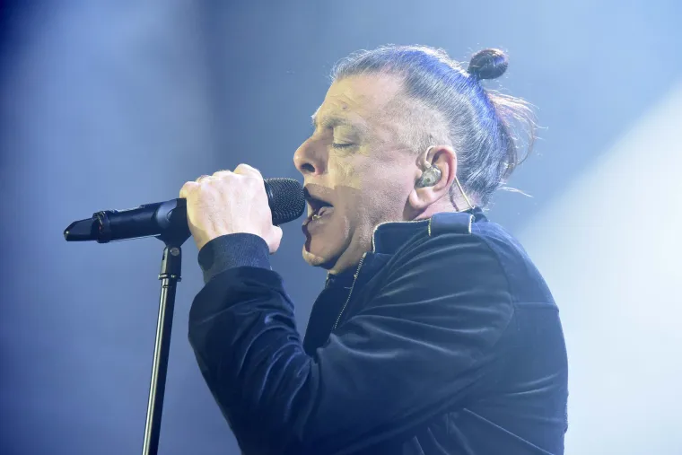 Krajem siječnja preminuo je legendarni pjevač Parnog valjka Aki Rahimovski.