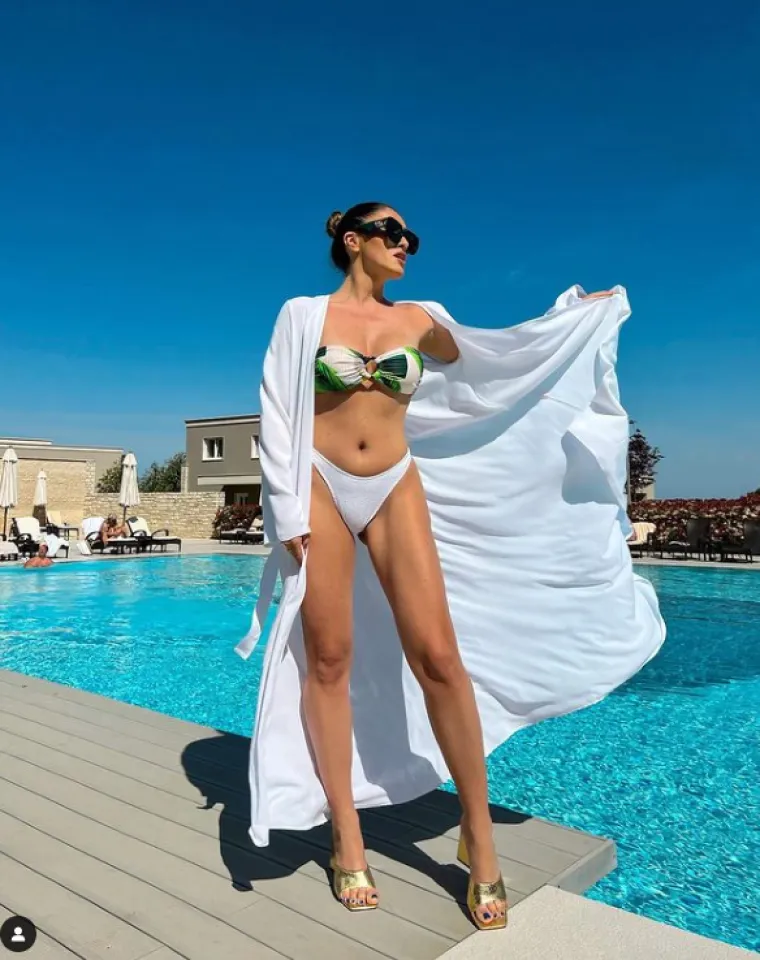 Hana Hadžiavdagić na Rabu se skinula do gole kože: 'Kao od majke rođena, ovdje ne možeš drugačije'