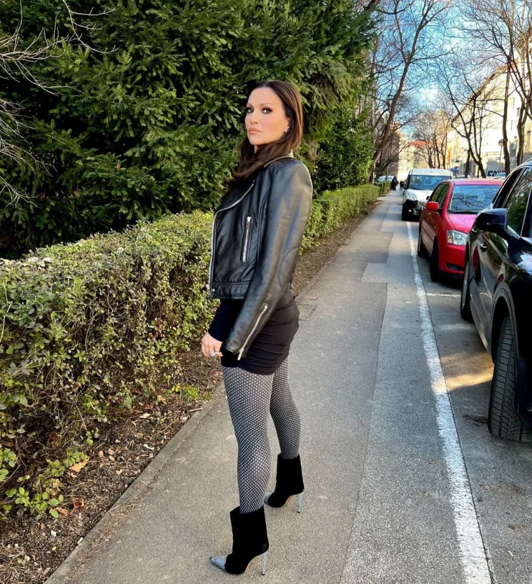 Nina Badrić danas slavi 50. rođendan, a i dalje osvaja: Mnogi su i zaboravili kako je izgledala na početku karijere