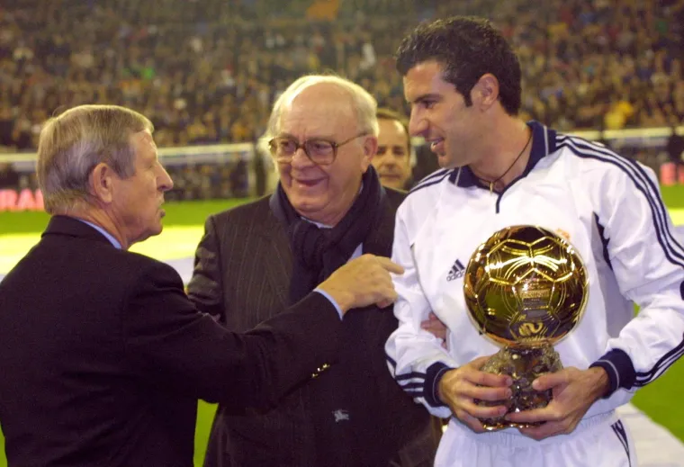 2000. 

Portugalski velikan Luis Figo bio je prvo ime 2000. godine. Harao je u dresu Real Madrida s kojim je osvojio La Ligu i &scaron;panjolski Superkup. Iza njega su u izboru ostali Zinedine Zidane i Andriy Shevchenko.
