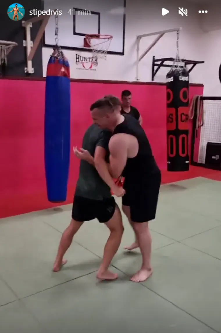 Nećete vjerovati tko je došao trenirati s Cro Copom i pogledajte što mu legendarni Mirko radi u svojoj dvorani