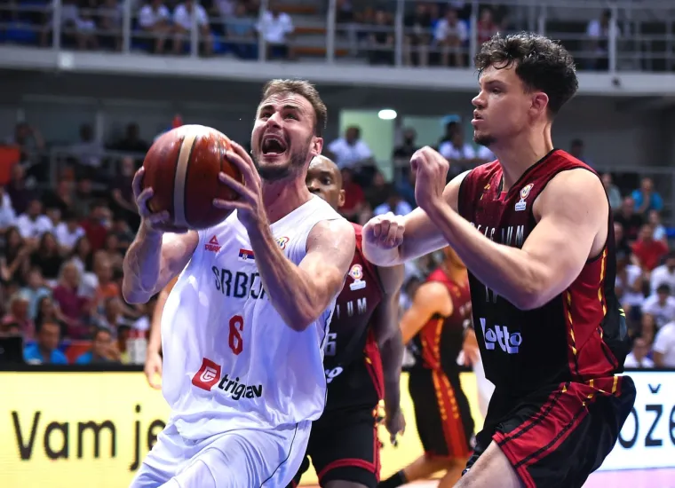 U Belgiji ga vi&scaron;e cijene nego u Hrvatskoj, a sad je srpskim ko&scaron;arka&scaron;ima usred Ni&scaron;a ugasio svjetlo i bacio ih u očaj