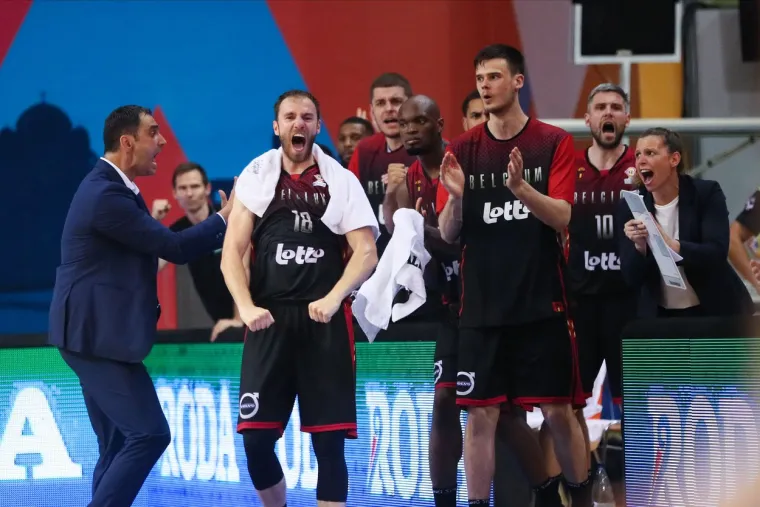 U Belgiji ga vi&scaron;e cijene nego u Hrvatskoj, a sad je srpskim ko&scaron;arka&scaron;ima usred Ni&scaron;a ugasio svjetlo i bacio ih u očaj