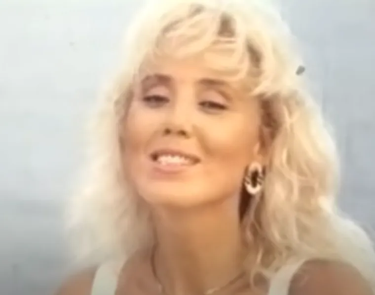Lepa Brena