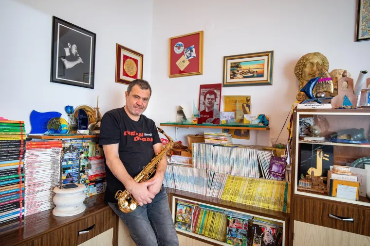 Kada su ga upitali tko je njegova publika na koncertima, Alen je odgovorio ovako: &quot;To su tri generacije – bake s kojima sam nekada ljubovao, pa njihove kćerke i onda još i unuci. Svi mi dolaze na koncerte. Meni je to fantastično&quot;, kazao je kroz šalu. 