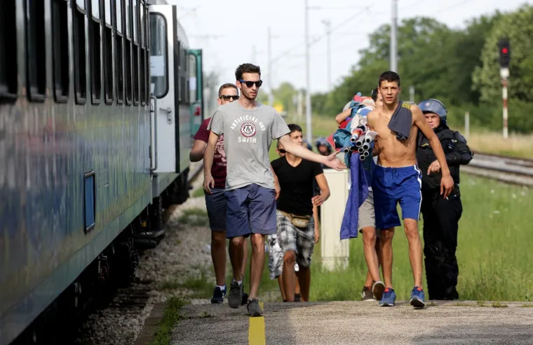 Pogledajte kakav show je Torcida napravila kada je posljednji puta stigla na ljetni derbi vlakom