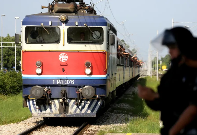 Pogledajte kakav show je Torcida napravila kada je posljednji puta stigla na ljetni derbi vlakom