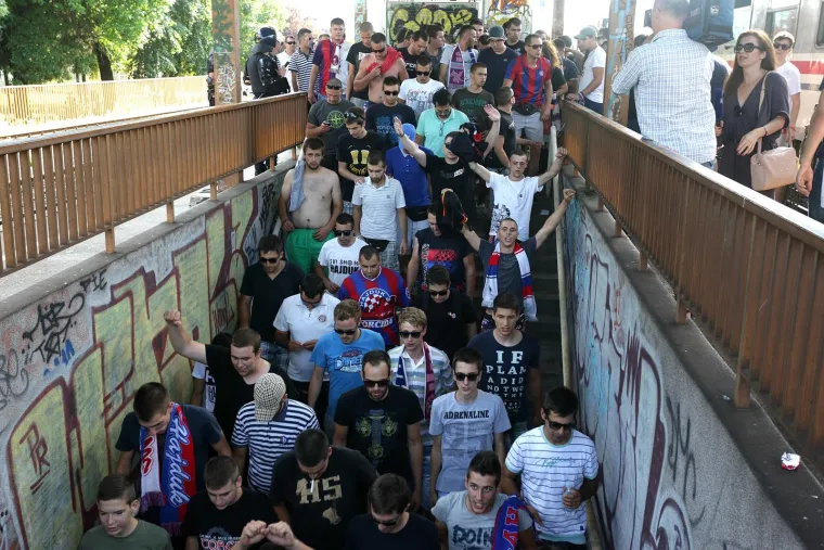 Pogledajte kakav show je Torcida napravila kada je posljednji puta stigla na ljetni derbi vlakom