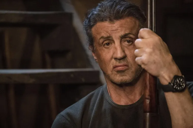 Da zaradi novac, Stallone je pristao glumiti u soft core pornografskom filmu za koji je, za dva dana snimanja, dobio tek 200 dolara: &quot;Postojale su dvije mogućnosti - ili da snimim film ili da opljačkam nekoga, jer sam doista bio na kraju&quot;, rekao je Stallone . Osim uloge u pornofilmu, zarađivao je čisteći kaveze u zoološkom vrtu, radio je kao portir i čuvar u noćnom restoranu, cijelo vrijeme maštajući da postane glumac.