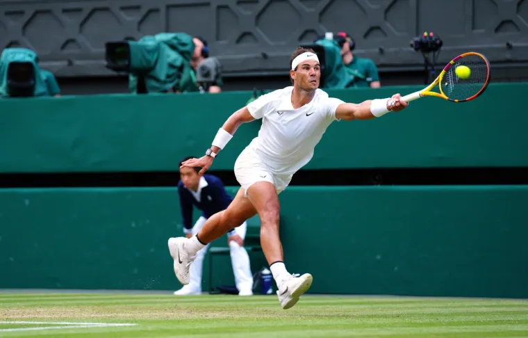 Nadal preživio šok i u dramatičnih pet setova izborio polufinale Wimbledona. Pogledajte prizore koji ostavljaju bez daha
