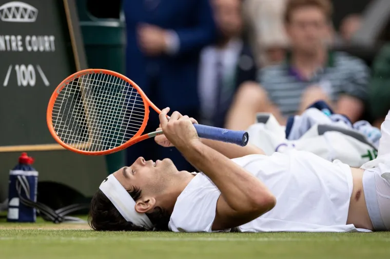 Nadal preživio šok i u dramatičnih pet setova izborio polufinale Wimbledona. Pogledajte prizore koji ostavljaju bez daha