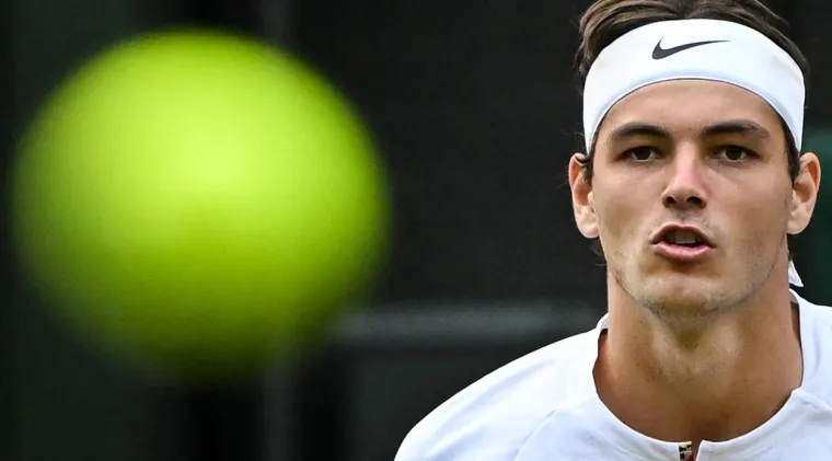 Nadal preživio šok i u dramatičnih pet setova izborio polufinale Wimbledona. Pogledajte prizore koji ostavljaju bez daha