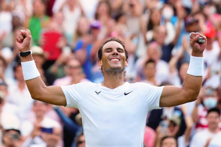 Nadal preživio &scaron;ok i u dramatičnih pet setova izborio polufinale Wimbledona. Pogledajte prizore koji ostavljaju bez daha