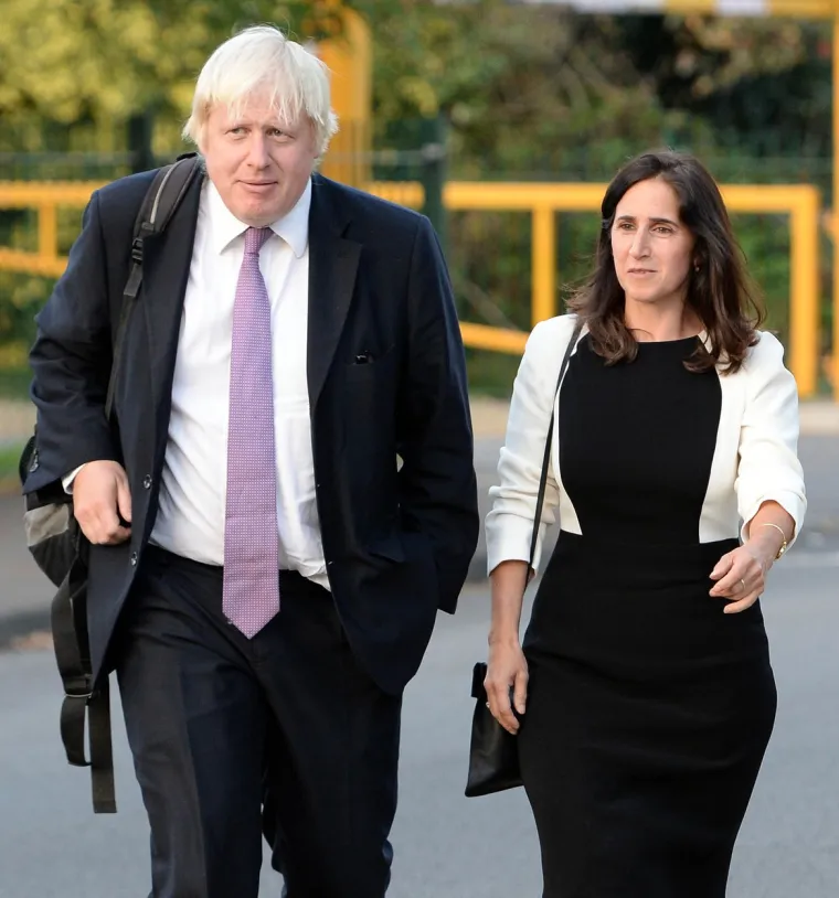 Borisov i Marinin sin Milo (27) najstariji je premijerov sin. Prema The Mirroru, on je strastveni sportaš i pohađao je školu Westminster prije studija na Londonskoj školi za orijentalne i afričke studije. 