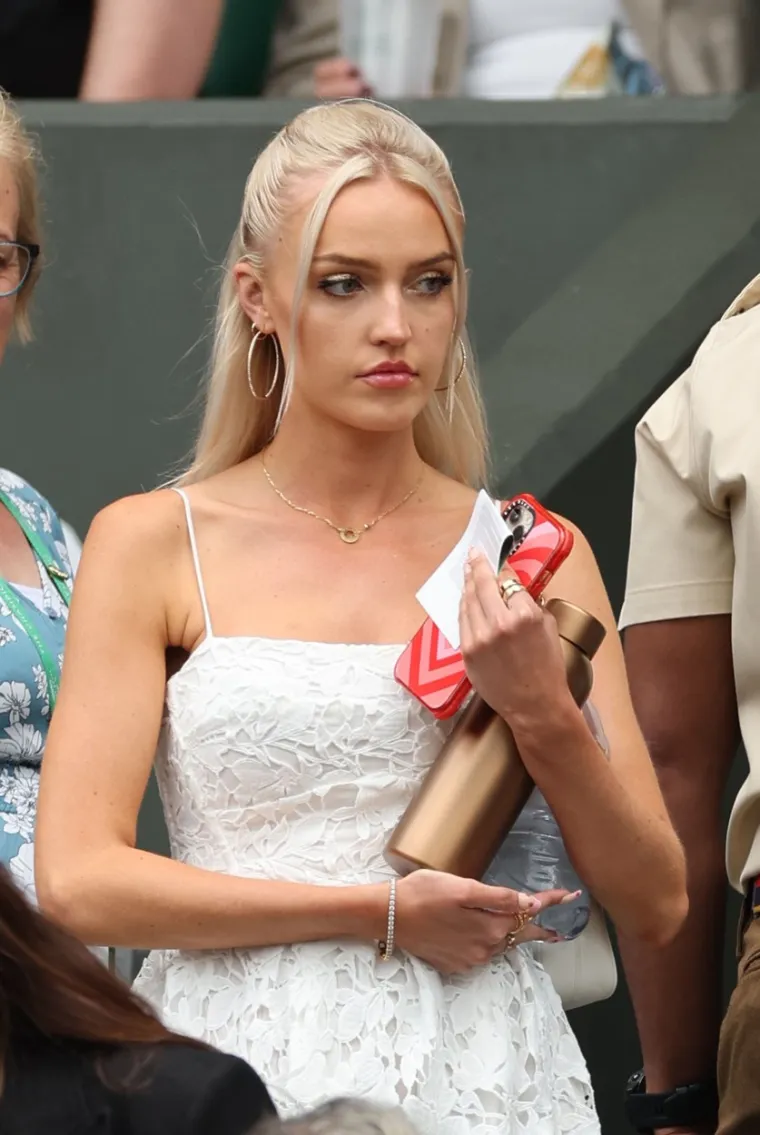 Svi su poludjeli za djevojkom Taylora Fritza: Pogledajte samo kako je izgledala na Wimbledonu