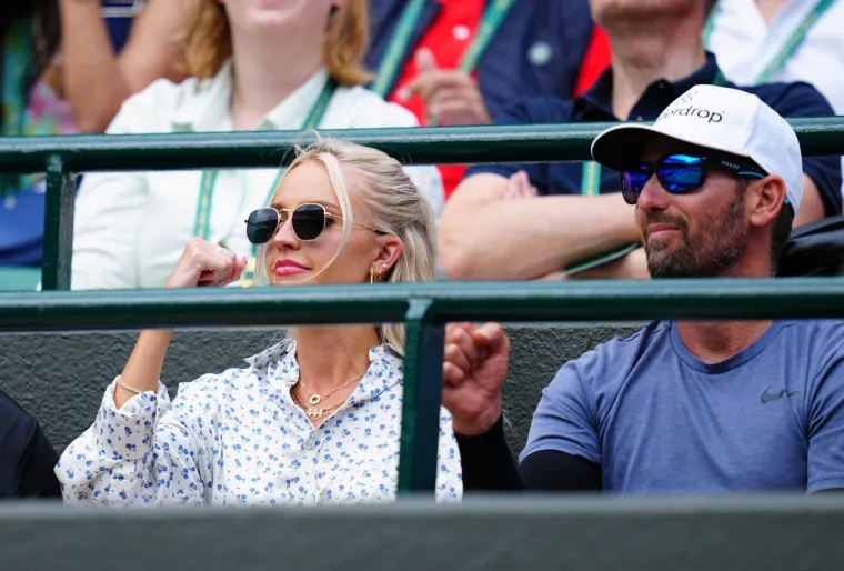 Svi su poludjeli za djevojkom Taylora Fritza: Pogledajte samo kako je izgledala na Wimbledonu