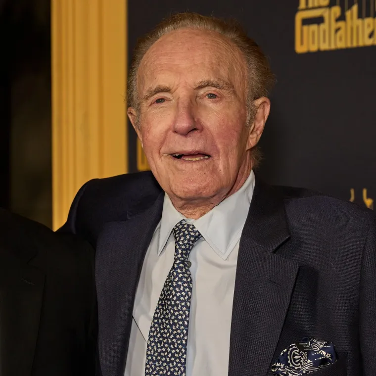 James Caan preminuo je 6. srpnja, u 82. godini života. Tužna vijest objavljena je na Twitteru: &quot;Obitelj cijeni izraze ljubavi i iskrene sućuti te vas moli da nastavite poštivati ​​njihovu privatnost u ovom teškom trenutku&quot;, prenio je The Guardian.