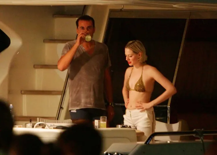 Jelena Veljača i Roman Majetić svoju ljubav nisu skrivali, evo kako su se zabavljali na jahti Željka Mitrovića