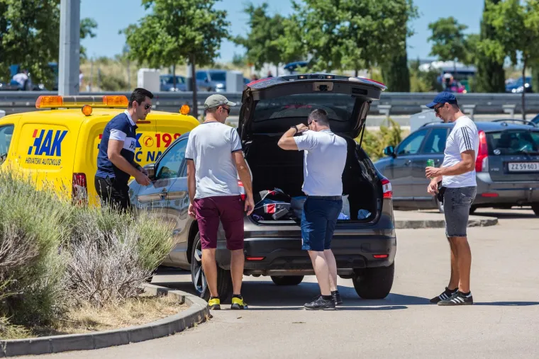Torcidaši se zaustavili na poznatom odmorištu, interventna sve nadzire