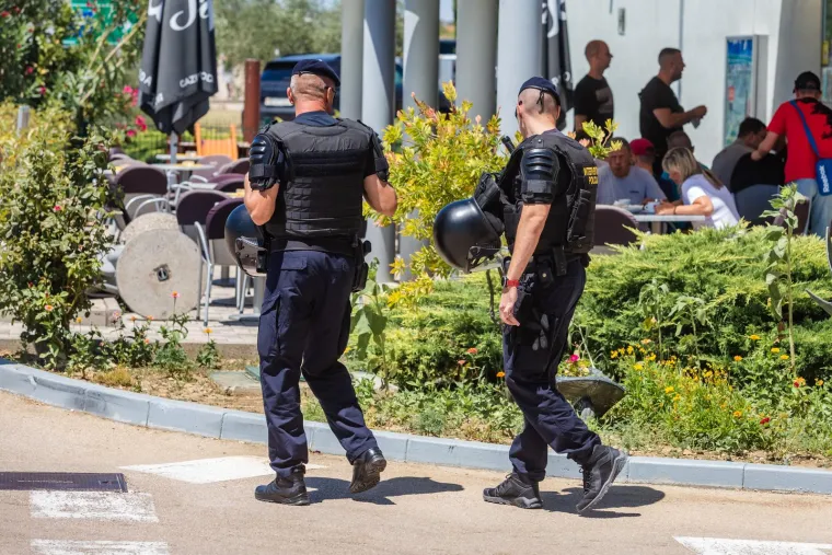 Torcidaši se zaustavili na poznatom odmorištu, interventna sve nadzire