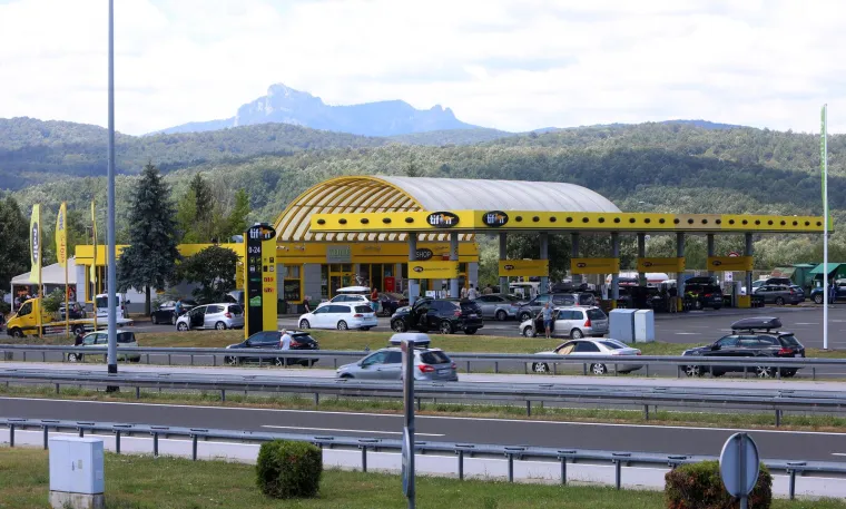 Torcida&scaron;i se zaustavili na poznatom odmori&scaron;tu, interventna sve nadzire