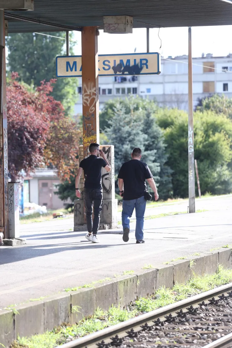 Opsadno stanje prije Superkupa na pustim ulicama Zagreba; Zračne snage nadziru epicentar događaja, interventne kao u priči