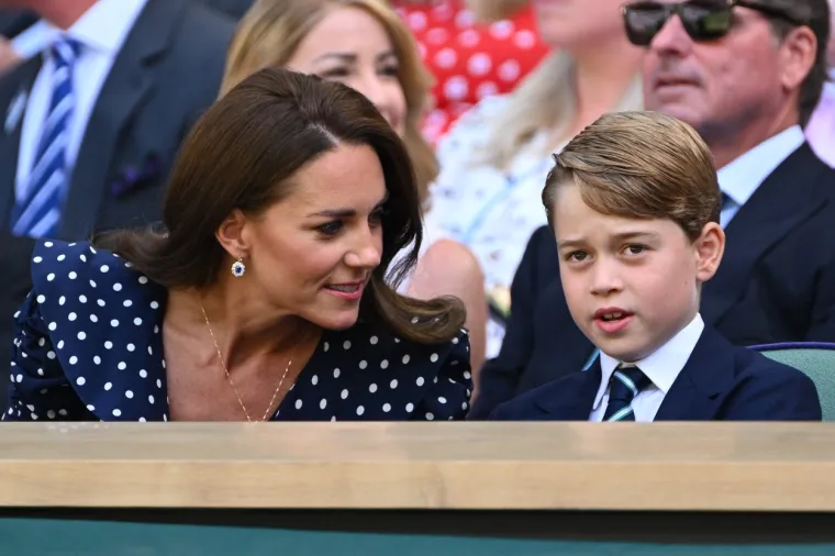 Nema koga nema na finalu Wimbledona: No, jedna crnka zasjenila je sve slavne na tribinama, pa čak i kraljevsku obitelj