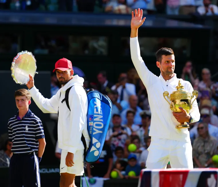 Nedodirljivi Nole! Pogledajte kako je Đoković proslavio novi trijumf na Wimbledonu