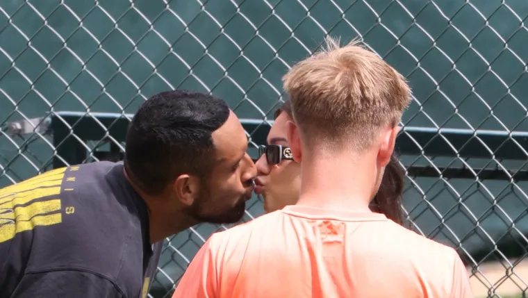 Prekrasna djevojka Nicka Kyrgiosa očarala sve u Wimbledonu: 'Uzbudila ju je prisutnost Toma Cruisea, bila je blizu i kraljevske obitelji'