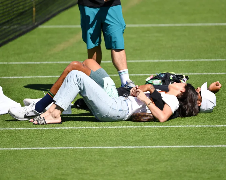 Prekrasna djevojka Nicka Kyrgiosa očarala sve u Wimbledonu: 'Uzbudila ju je prisutnost Toma Cruisea, bila je blizu i kraljevske obitelji'