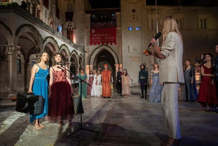 Otvorenje 73. Dubrovačkih ljetnih igara nisu propustili Jandroković i &Scaron;uica, a Plenković je na svečanost poveo i dječicu