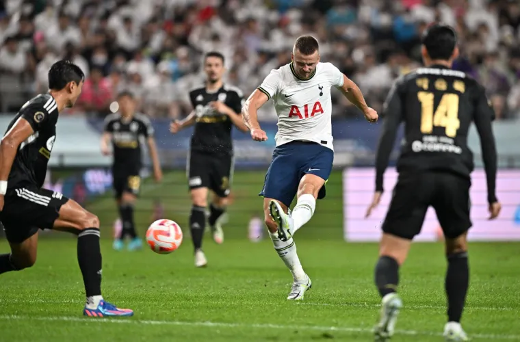 '&Scaron;estica' Tottenhama u Seoulu pred 64.000 gledatelja, Ivan Peri&scaron;ić na klupi