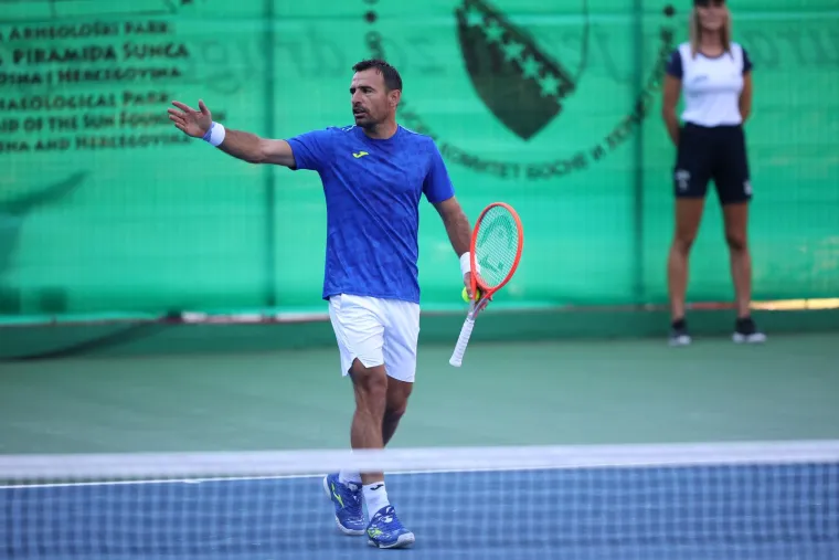 Novak Đoković izazvao euforiju u BiH, pa emotivno doživio jedno pitanje: 'Uh, al' si me pogodio. Sve njoj dugujem'