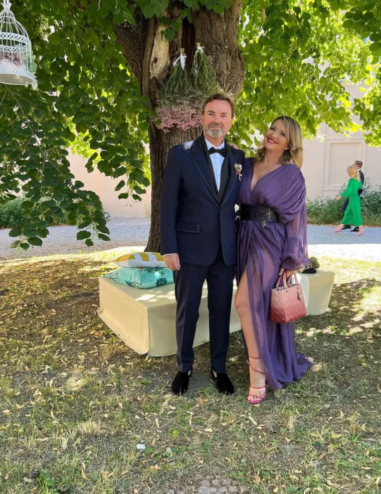 Snježana Mehun nabacila dekolte 'do poda' i prorez 'do neba', a pobrinula se i da foot feti&scaron;isti padnu u trans