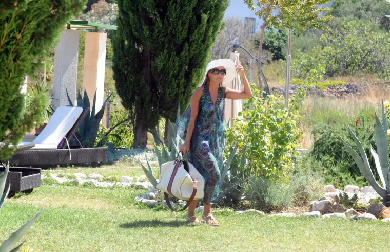 Vlatka Pokos i danas uveseljava u bikiniju, ali ranije je voljela skinuti gornji dio: Kakav je to toples bio!