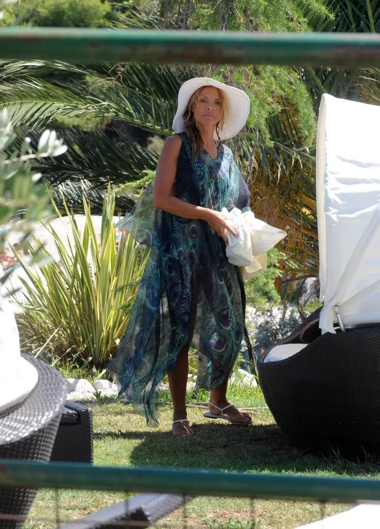 Vlatka Pokos i danas uveseljava u bikiniju, ali ranije je voljela skinuti gornji dio: Kakav je to toples bio!