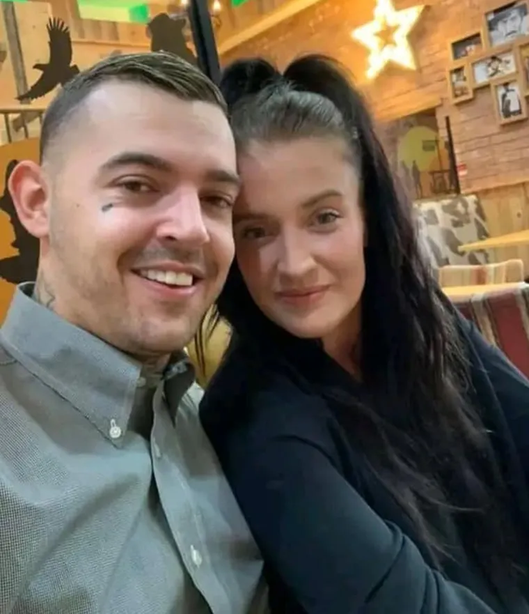 Tonyjeva bivša partnerica Lorna (28) rekla je za MailOnline da je vidjela video i shvatila da se tekst odnosi na nju. Nazvala je optužbe u stihovima &quot;potpunim lažima&quot;.