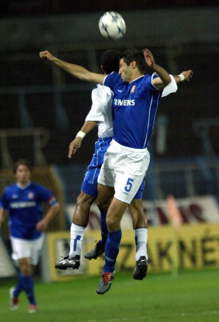 Andre Mijatović &ndash; stoper koji je među Modre stigao iz Rijeke, a odlaskom iz Dinama nakon sezone u Ligi za bedaka je doživio preporod. Ostvario je solidnu karijeru na granici između prve i druge Bundeslige igrajući za Greuther Furth, Arminiju, Hertu i Ingolstadt. 