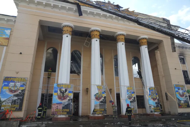 Slike užasa u ukrajinskom gradu Vinici u kojem je poginulo najmanje 20 ljudi, među njima i troje djece. Grad je daleko od prve crte boji&scaron;nice.