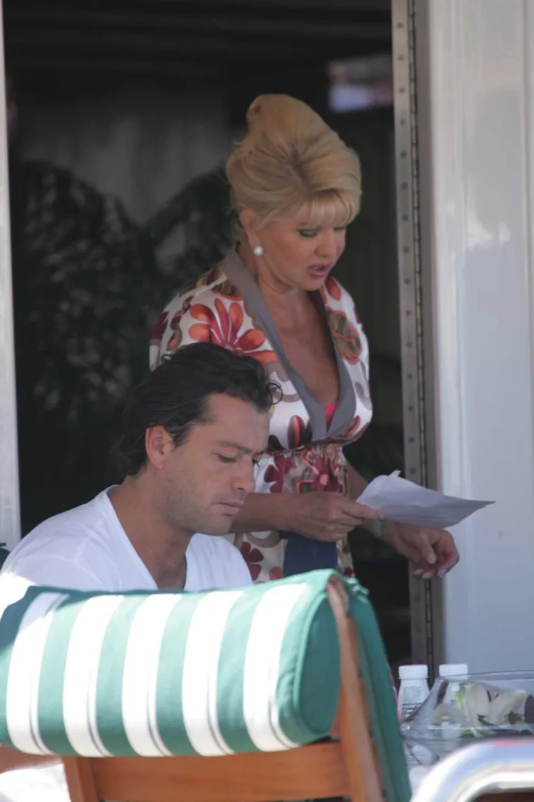 Ivana Trump voljela je luksuzne odmore: Jednom se pojavila s mlađahnim zaručnikom, talijanskim glumcem i modelom; A tu su i fotke iz braka s Trumpom