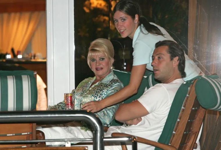 Ivana Trump voljela je luksuzne odmore: Jednom se pojavila s mlađahnim zaručnikom, talijanskim glumcem i modelom; A tu su i fotke iz braka s Trumpom