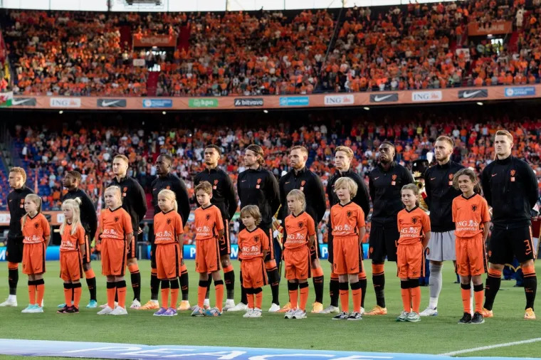 Nizozemska (28 posto uspješnosti) - Moćno Oranje mnogo puta je bilo na rubu velikih ostvarenja i čak su tri puta gubili u finalu Svjetskog prvenstva. Osvojili Europsko prvenstvo 1988. godine, a penali su im uvijek stvarali probleme. Ukupni omjer na Euru i Svjetskom prvenstvu je 2:5 s tim da su tek nešto neuspješniji bili na kontinentalnim smotrama. 