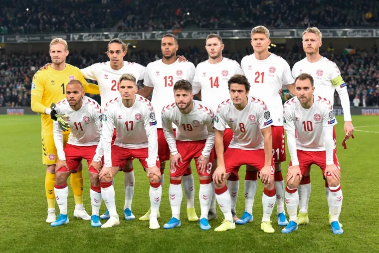 Danska  (33 posto uspješnosti) - Danci su ukupno pucali na velikim natjecanjima jedanaesterce tri puta, a od toga su dva puta izlazili poraženi s travnjaka. Jedninu pobjedu su ostvarili na EURU 1992. godine. Na kontinentalnom natjecanju su upisali i jedan poraz, a Vatreni su bili kobni za njihove ambicije na Svjetskom prvenstvu 2018. Ukupan omjer 1:2