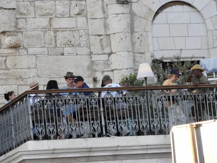 Pogledajte kako Chris Rock, Lake Bell, Woody Harrelson, Sacha Baron Cohen i ostala ekipa uživa u 'najluđem gradu na svitu'