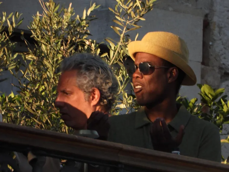 Pogledajte kako Chris Rock, Lake Bell, Woody Harrelson, Sacha Baron Cohen i ostala ekipa uživa u 'najluđem gradu na svitu'