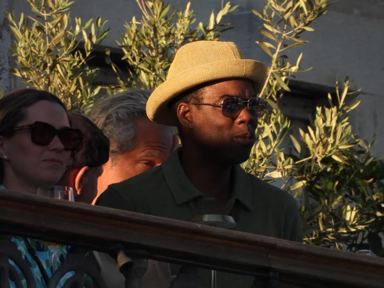 Pogledajte kako Chris Rock, Lake Bell, Woody Harrelson, Sacha Baron Cohen i ostala ekipa uživa u 'najluđem gradu na svitu'