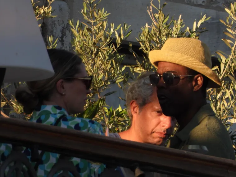 Pogledajte kako Chris Rock, Lake Bell, Woody Harrelson, Sacha Baron Cohen i ostala ekipa uživa u 'najluđem gradu na svitu'