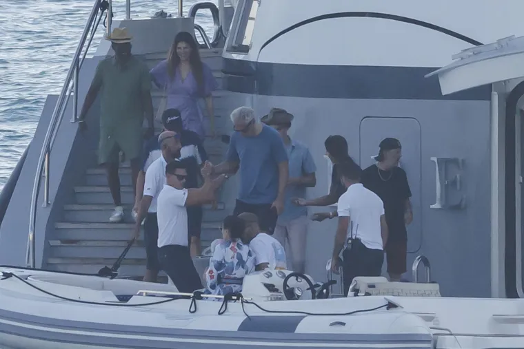 Chris Rock, Woody Harrelson, Jessica Miller, Lake Bell, Laura Louie